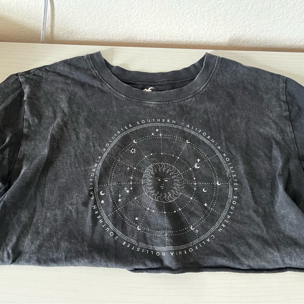 Gray Graphic Tee with Sun and Moon Design